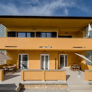 apartmaji-matahlija.primorje-gorskikotar.com/